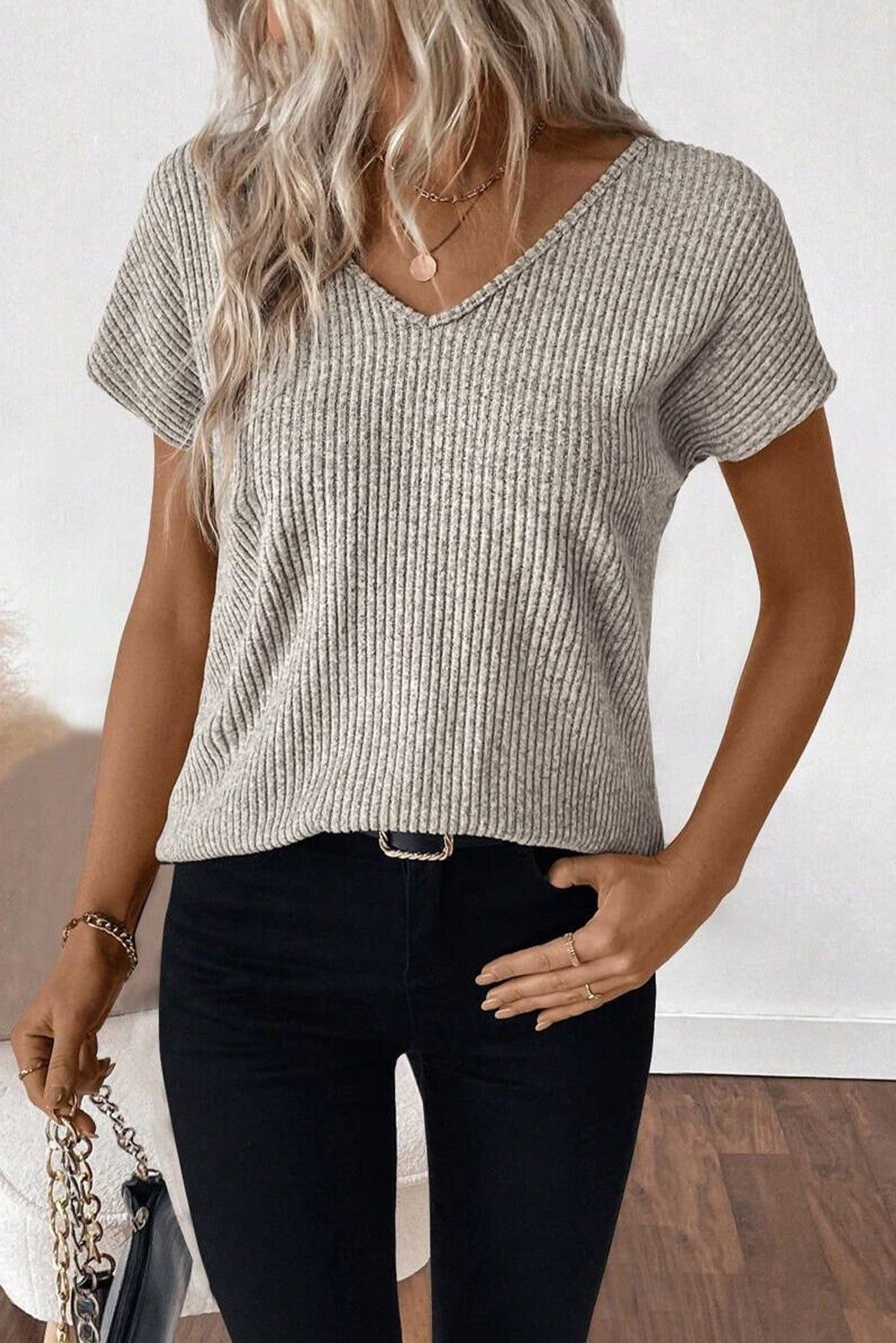 Ribbed Short Sleeve V Neck Colorblock Bow Back Top