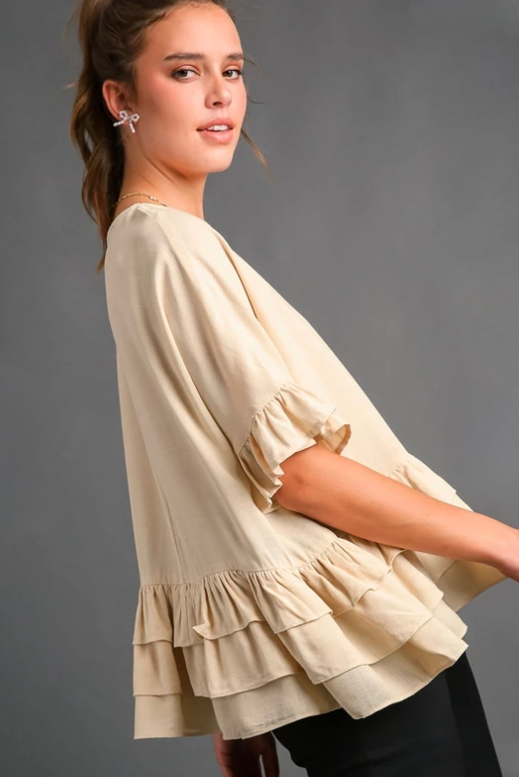 Ruffle Tiers Linen Round Neck Top